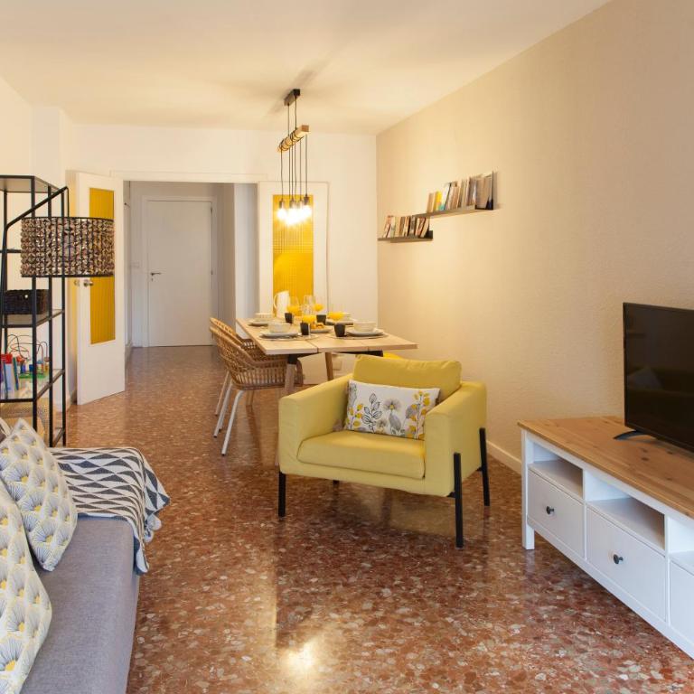 FLORIT FLATS - Apartment Torres de Quart I - One-Bedroom Apartment - 2