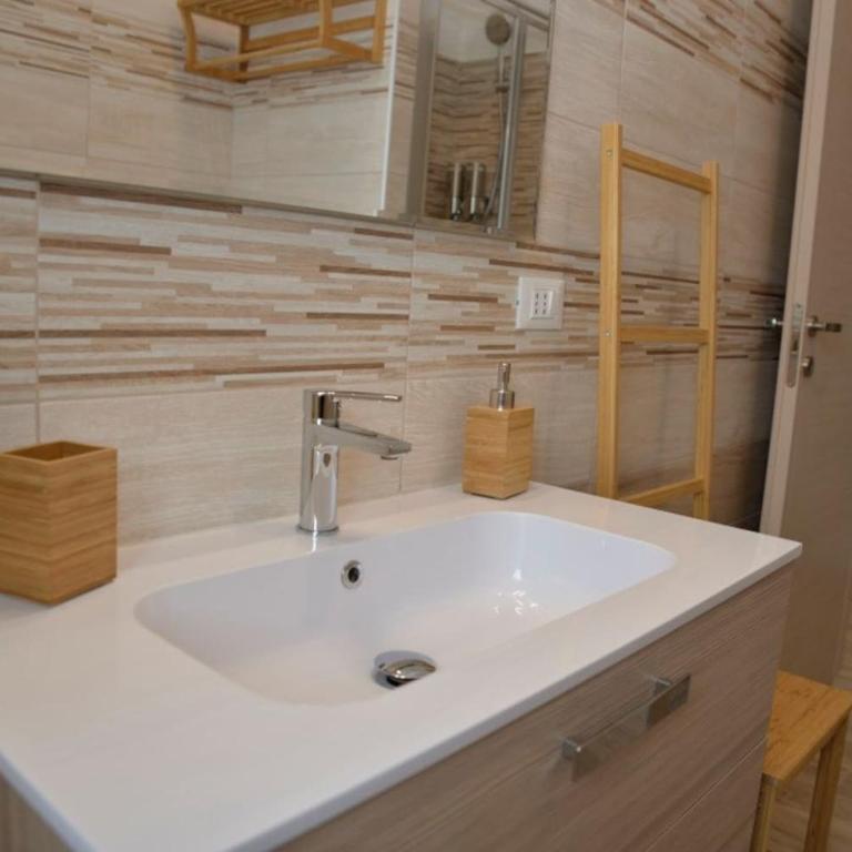 BELLE MAISON Giulia - Appartamento con 2 Camere da Letto - 34