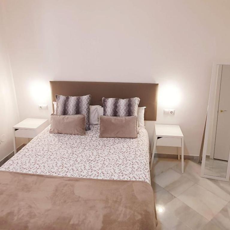 Fan Rooms Duquesa - Suite con vistas a la ciudad - 2