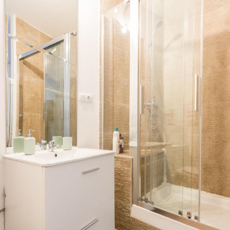 M&F 7 ROOMS/7 BATHROOMS OVER GRAN VIA - Superior Apartment - 29