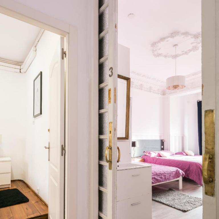 M&F 7 ROOMS/7 BATHROOMS OVER GRAN VIA - Superior Apartment - 55
