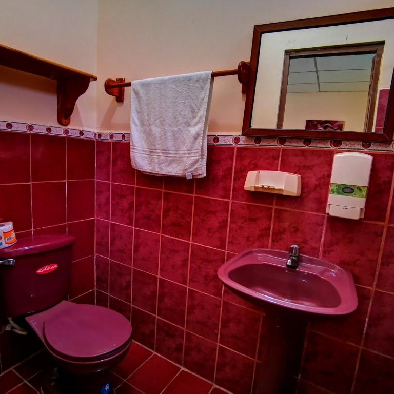 Hostal Villamil - Habitación Cuádruple Estándar - 4