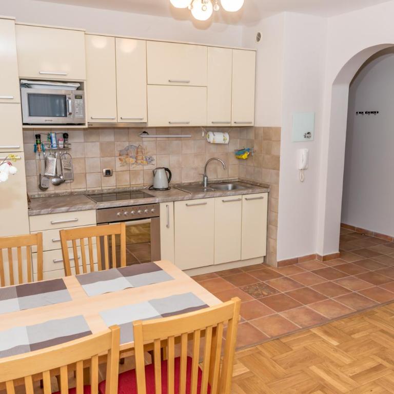 Apartment Qservice Petrovac - Apartman sa 1 Spavaćom Sobom - 3