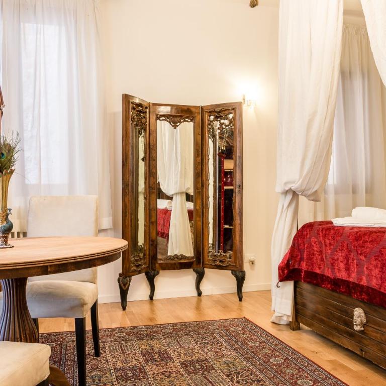Palazzo DaPonte by LionHost - Camera King Deluxe - 4