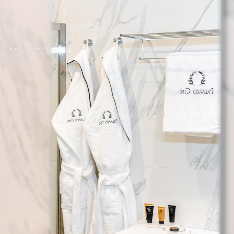 Palazzo Cini Luxury Rooms in Pisa - Camera Matrimoniale Superior con Vasca Idromassaggio - 10