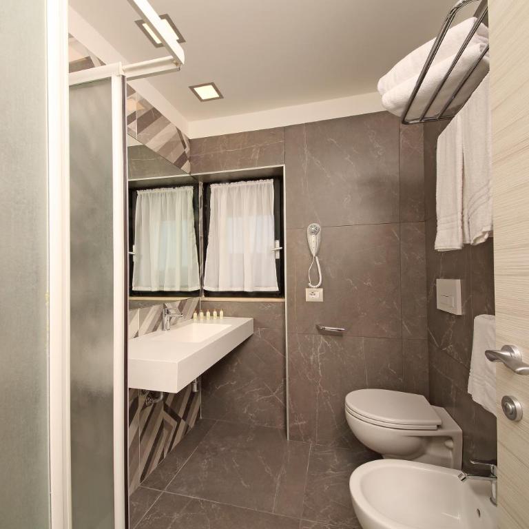 Hotel Residence Holiday - Appartamento Comfort con 1 Camera da Letto (4 Adulti) - 10