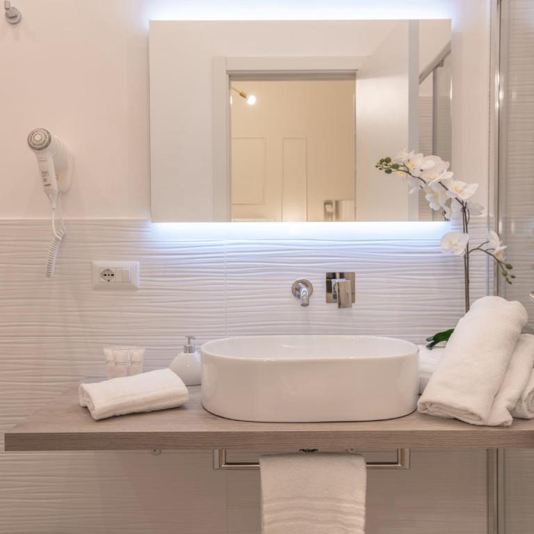 Vatican Palace Suites by Premium Suites Collection - Chambre Triple Classique - 13
