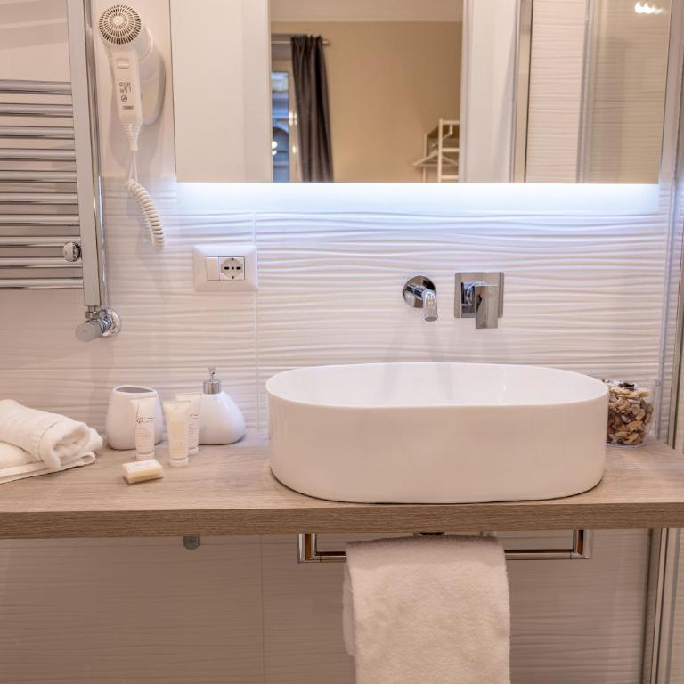 Vatican Palace Suites by Premium Suites Collection - Chambre Triple Classique - 11