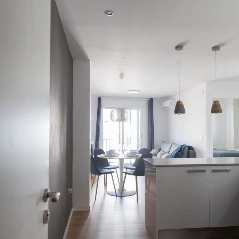 FLORIT FLATS - Apartment Torres de Quart II - One-Bedroom Apartment - 10