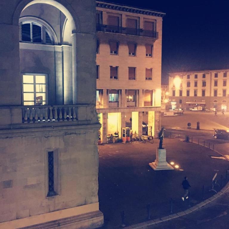 "DueEmme Lodge" , a pochi passi dal porto - Appartamento con 2 Camere da Letto - 35