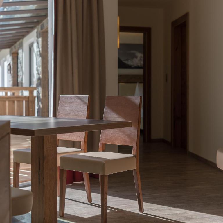 The Lodge by Regina - Apartment mit 2 Schlafzimmern und Balkon - 16