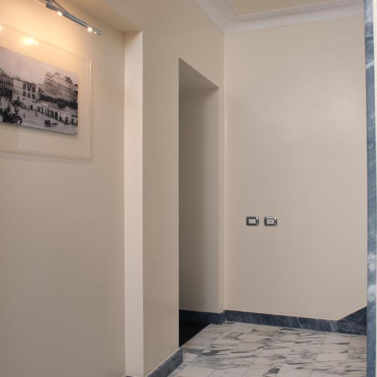Right House - Characteristic Marina District - Two-Bedroom Apartment - 21