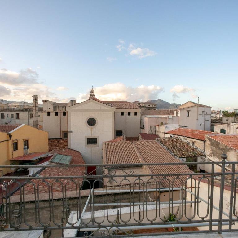 Sunny loft with terrace and Jacuzzi in the city centre - Appartamento con 1 Camera da Letto - 3