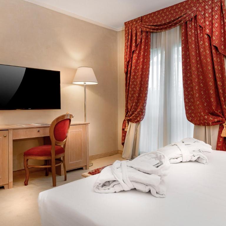 Hotel De Londres - Suite Familiare con Accesso Spa - 13