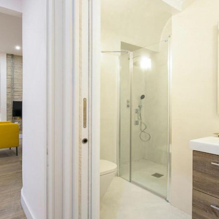 Garnata - Two-Bedroom Apartment - 10