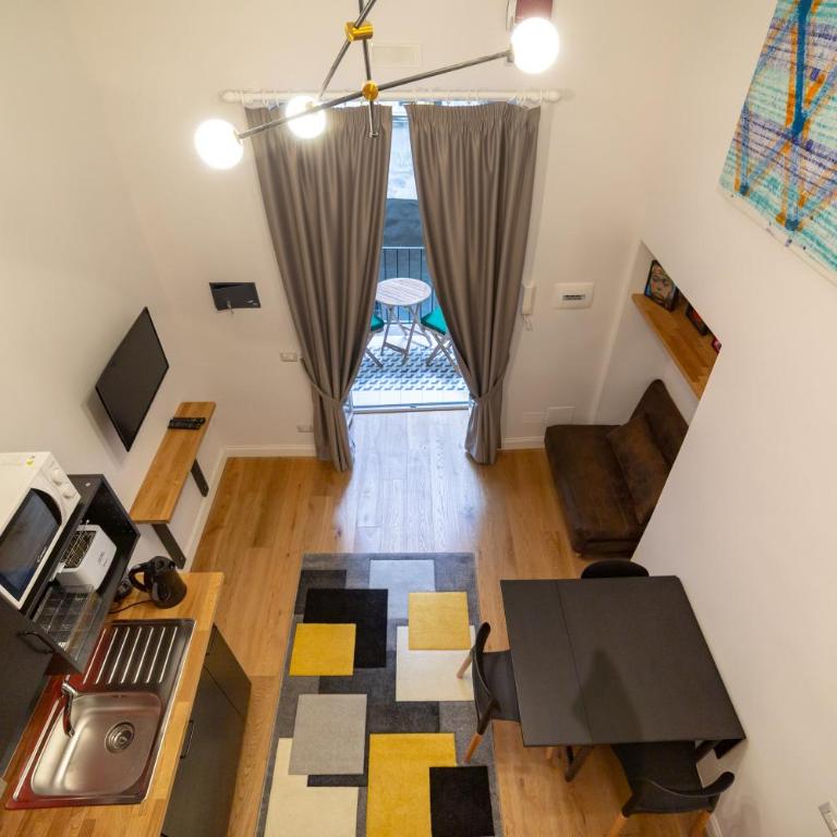 Design Studio Flat Next Sorbillo on Tribunali St By HouseinNaples - Appartamento su 2 Livelli - 2