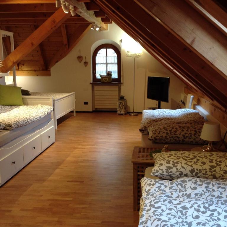 VILLA ROOMS - Camera Familiare con Bagno Privato - 3