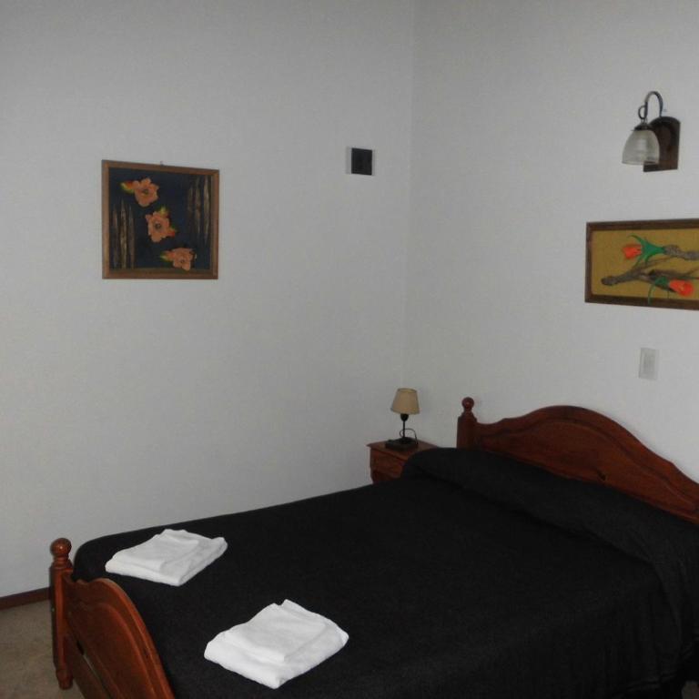 4 SOLES - Two-Bedroom House - 8