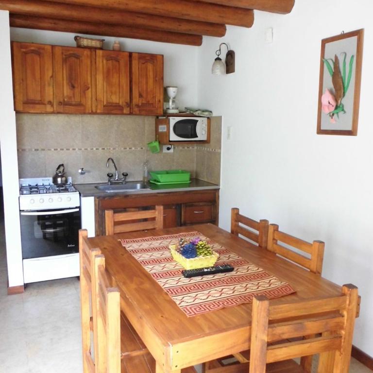 4 SOLES - Two-Bedroom House - 1