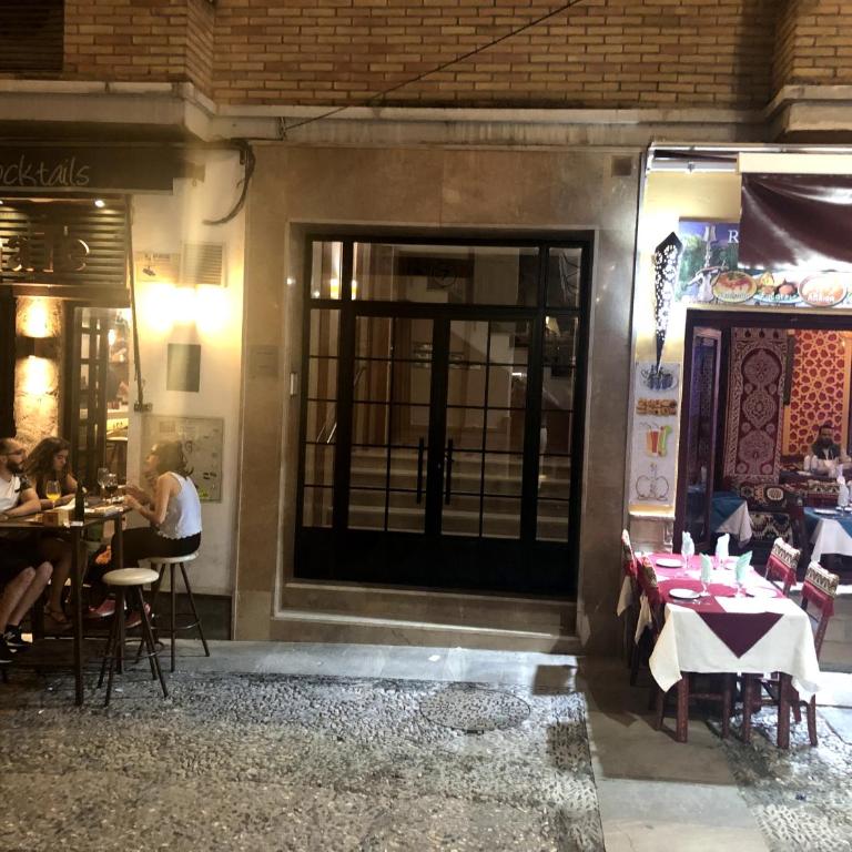 FAMILY CATEDRAL CENTRO - Three-Bedroom Apartment - 59