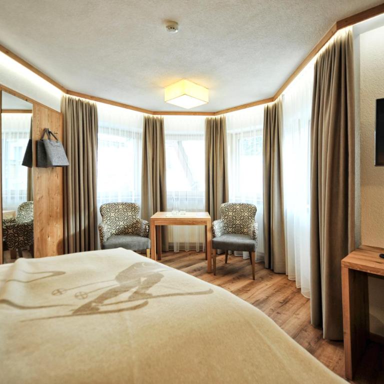Hotel Maria Theresia - Superior Doppelzimmer - 4
