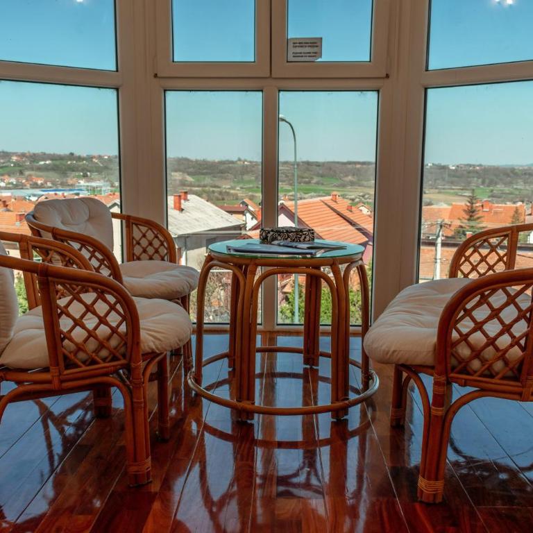 Garni Hotel Lama - Family Suite with Balcony - 3