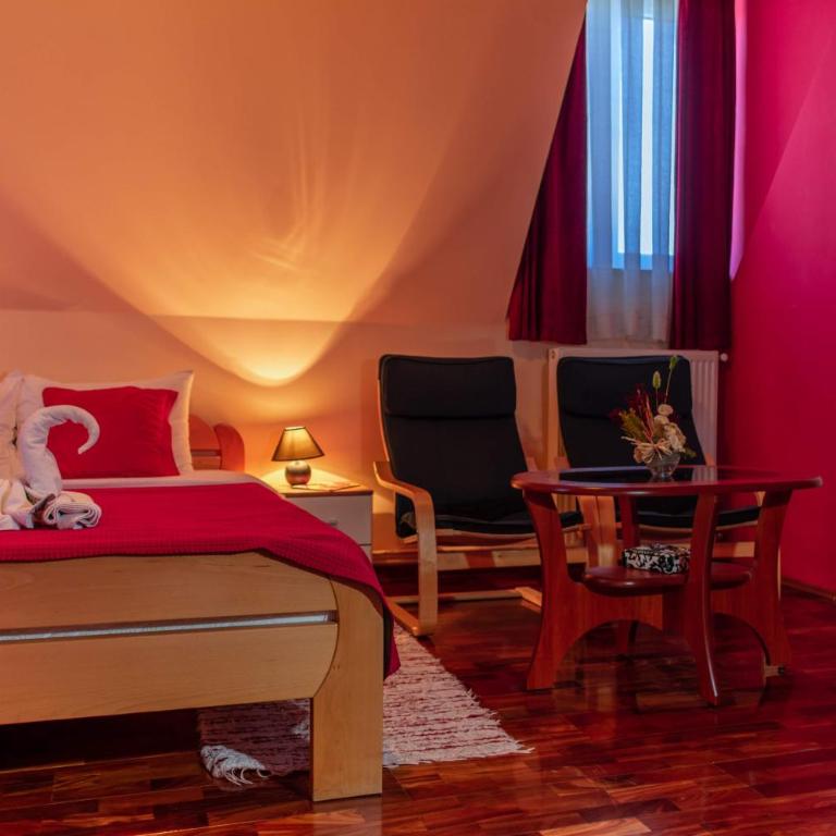 Garni Hotel Lama - Triple Room - 5