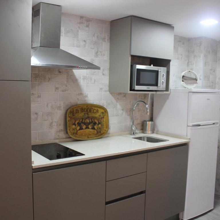 Loft Turístico en casco histórico, Wifi y TV satélite gratis - Apartamento de 1 dormitorio - 41
