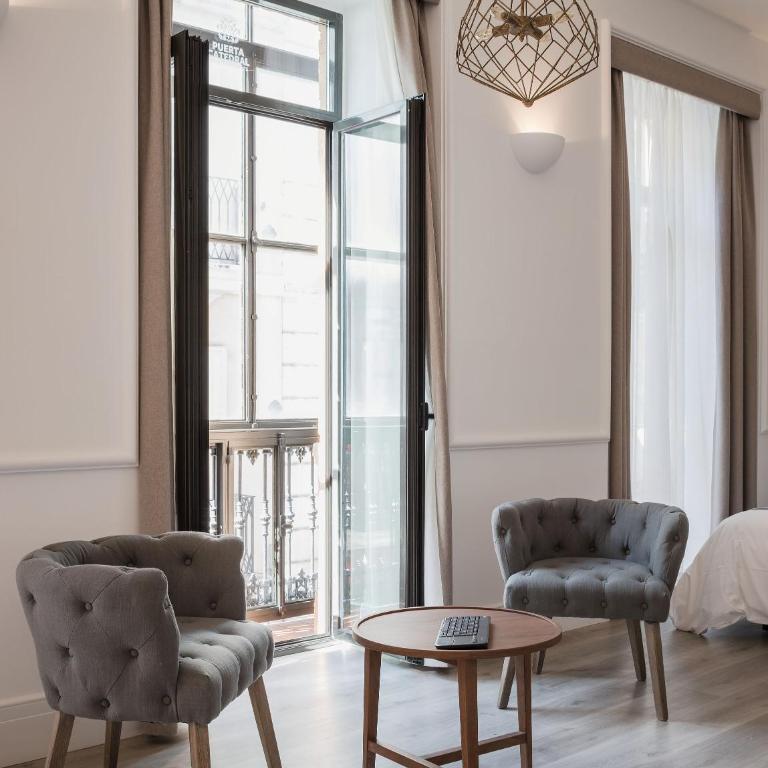 Puerta Catedral Holiday Suites - Apartamento Superior - 7