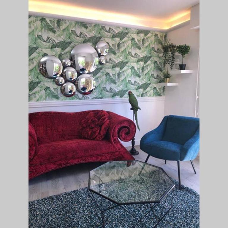 Fruitiers1 - Three-Bedroom Apartment - 8