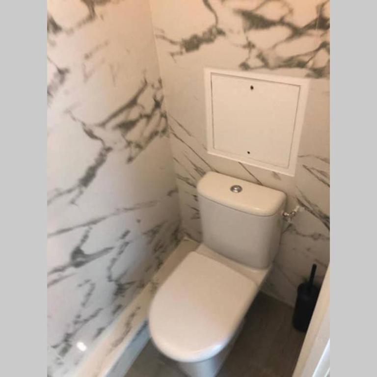 Fruitiers1 - Three-Bedroom Apartment - 13