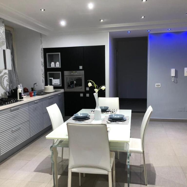 Donna Teresa - Camera Familiare con Bagno Privato - 40