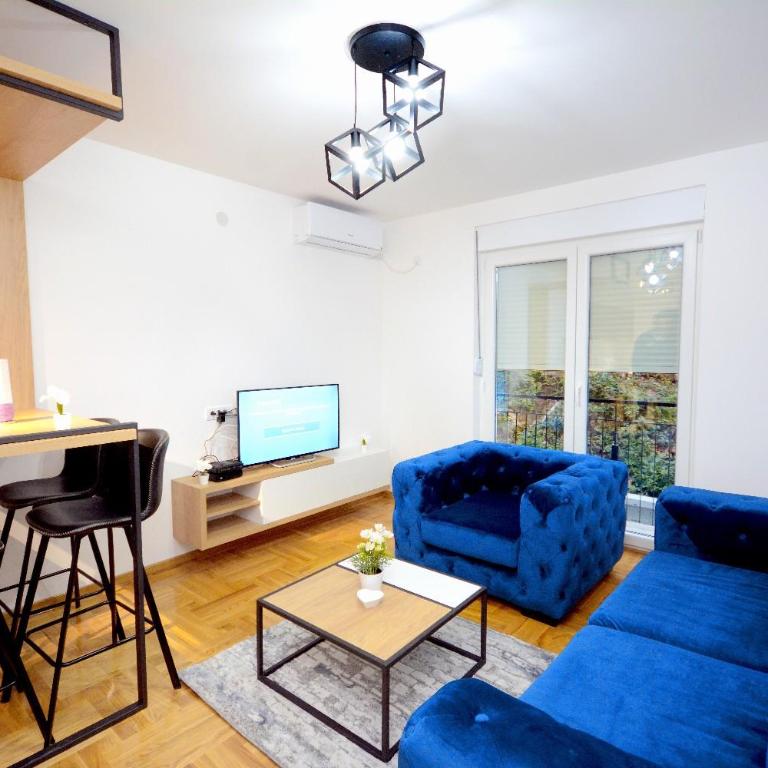 Cvetkovic LUX Аpartmani & Free GARAŽA - Apartman Tipa "Suite" s Pogledom na Grad - 1