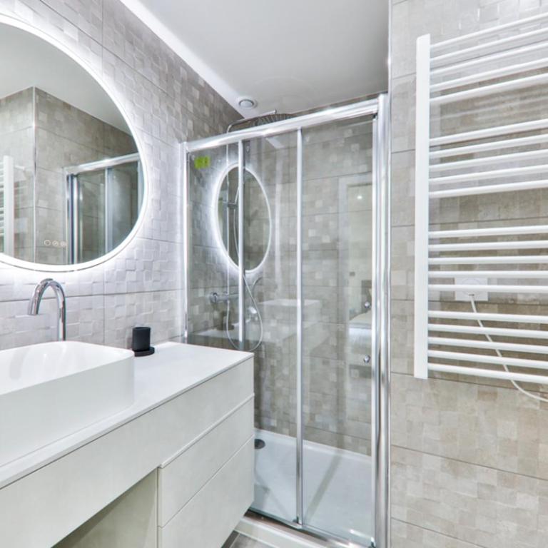 BASTILLE/LE MARAIS-LUXURIOUS 3 rooms flat - Appartement 3 Chambres - 40