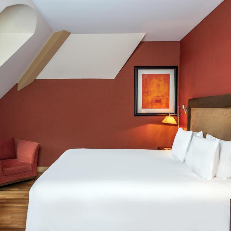 Hôtel Résidence Parc des Eaux Vives - Chambre Lit King-Size - Vue sur Lac - 4