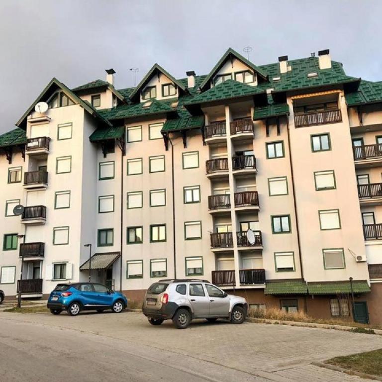 Apartman Pine Forest - One-Bedroom Apartment - 1