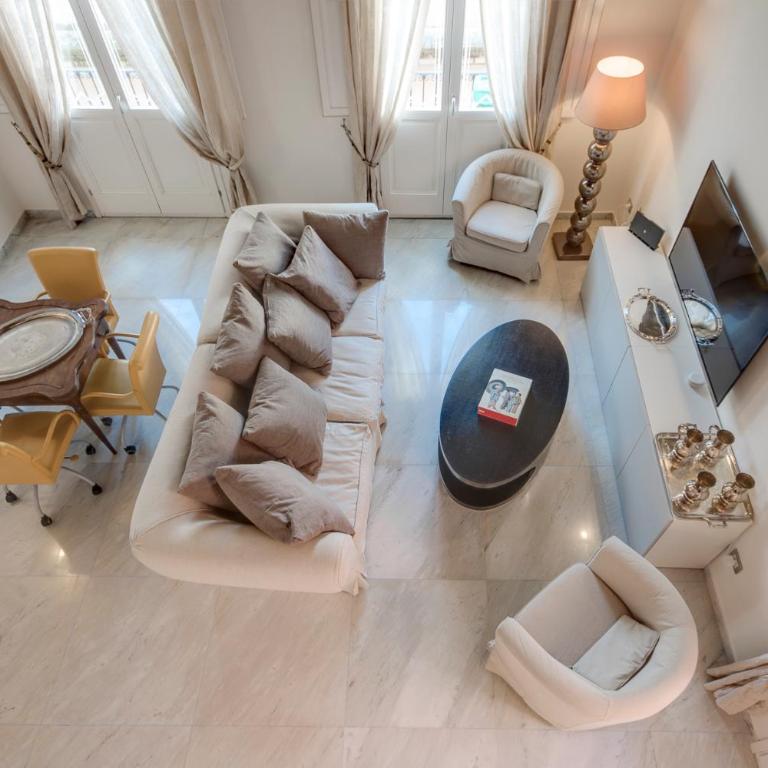 Right House - Characteristic Marina District - Two-Bedroom Apartment - 5