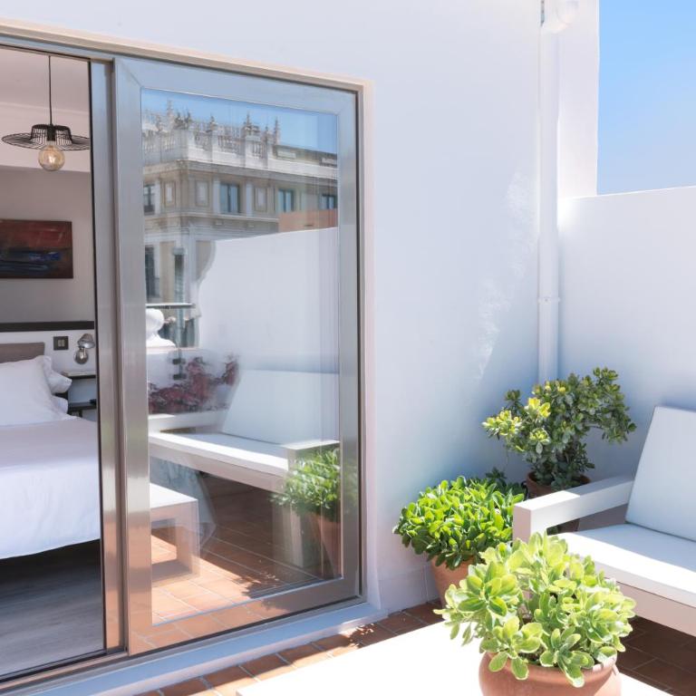 Puerta Catedral Holiday Suites - Estudio con terraza - 8