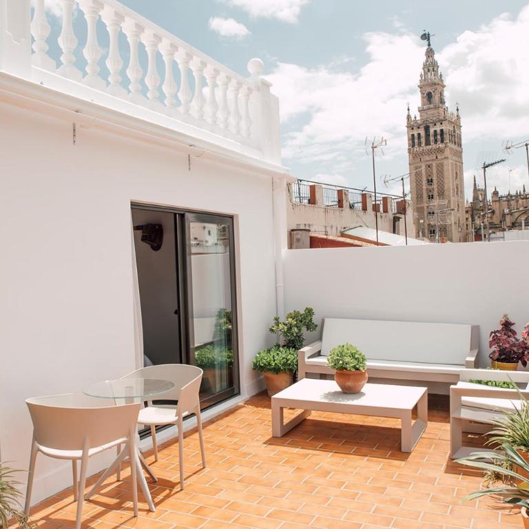 Puerta Catedral Holiday Suites - Estudio con terraza - 12