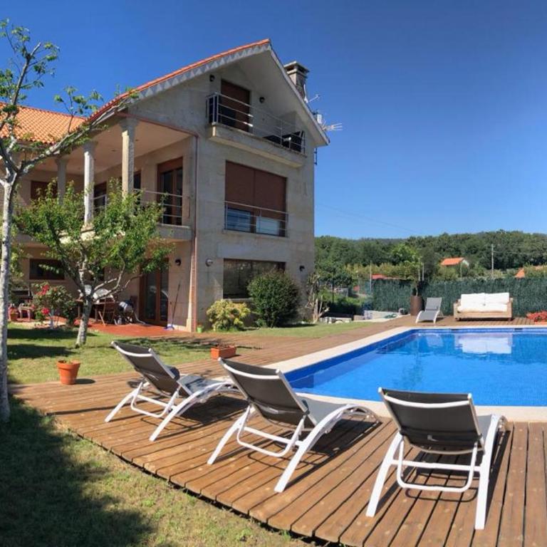 CASA AREAS - Casa de 5 dormitorios - 1
