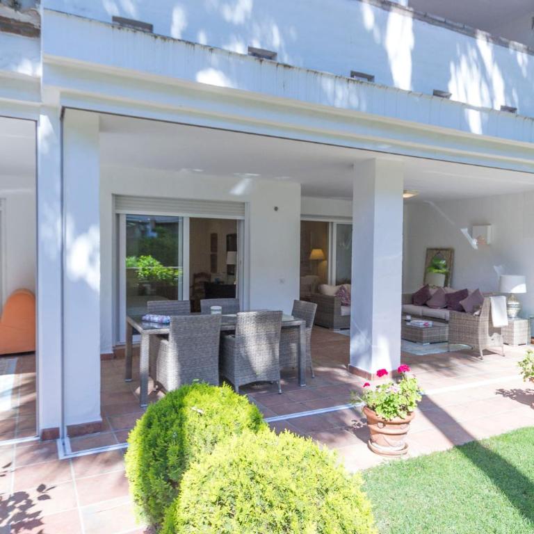 Las Canas beach, ground floor first line beach, Marbella golden mile - Apartamento de 2 dormitorios - 14