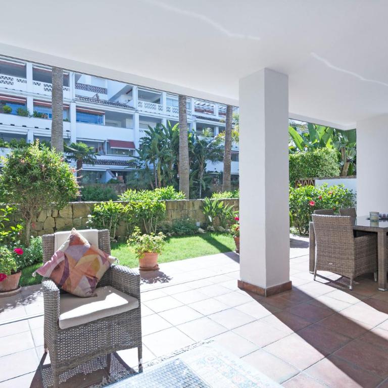 Las Canas beach, ground floor first line beach, Marbella golden mile - Apartamento de 2 dormitorios - 28