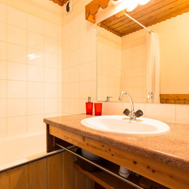 Appartement 5 personnes proche pistes et commerces Le Schuss - Appartamento con Balcone e Vista Montagna - 10