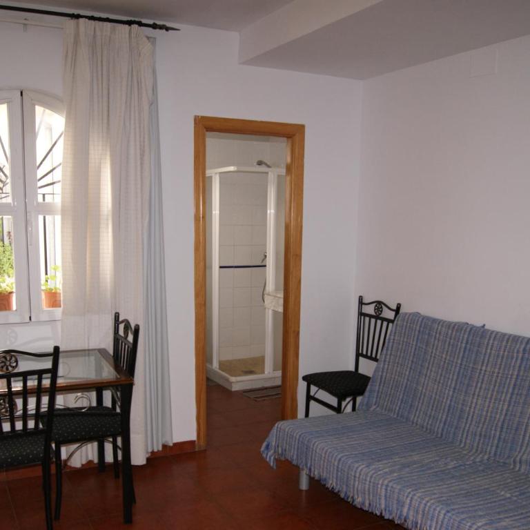 Hostal Alcazar I - Habitación Cuádruple (4 adultos) - 5