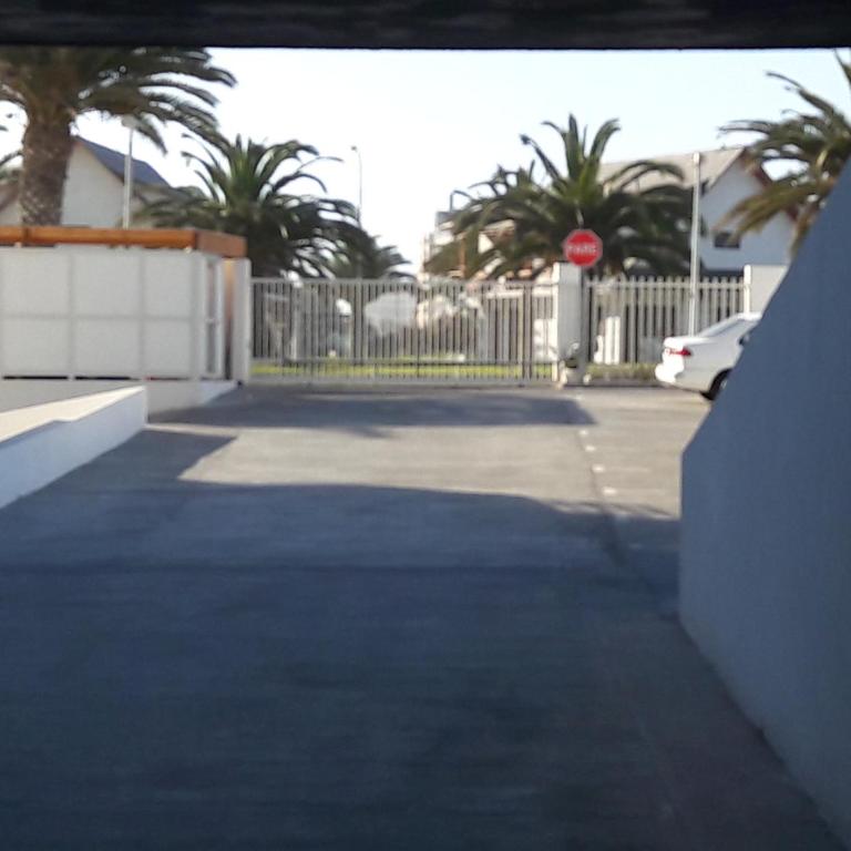 Excelente departamento en primera linea - Two-Bedroom Apartment - 3