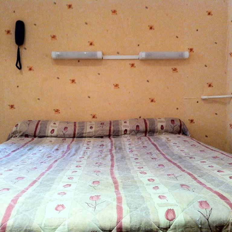 Hotel Des Arts - Chambre Double avec Douche et Toilettes Communes - 5