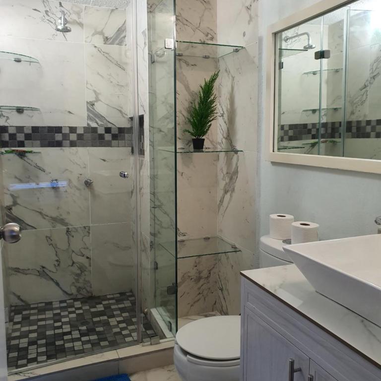 MARLIN TURQUESA DEPARTAMENTOs FRENTE AL MAR - Three-Bedroom Apartment with Water View - 12