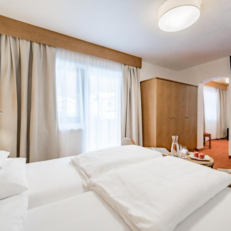 Bed & Breakfast Fender - Doppelzimmer mit Zustellbett - 1