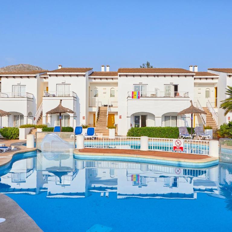 Seaclub Alcudia - Premium with Pool View - 1