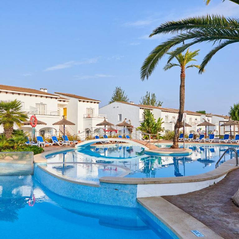 Seaclub Alcudia - Premium with Pool View - 2